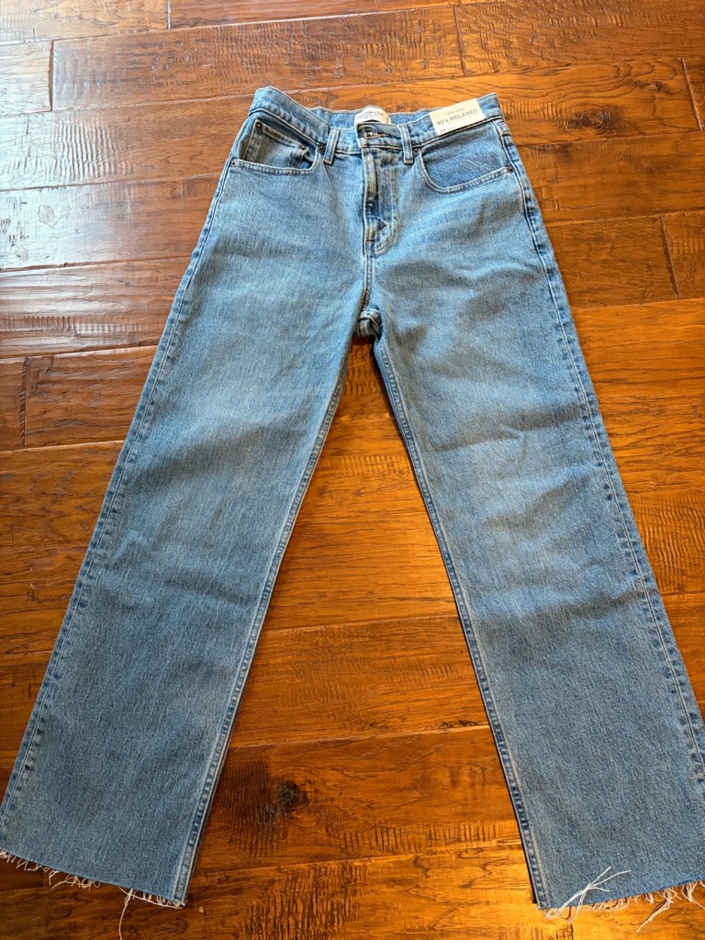 Abercrombie & Fitch High Rise 90s Relaxed Frayed Hem Jean